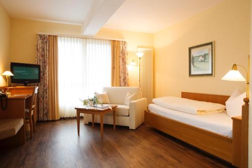Hôtel Hotel & Restaurant Dornweiler Hof Dietenheimer Straße 93 Illertissen