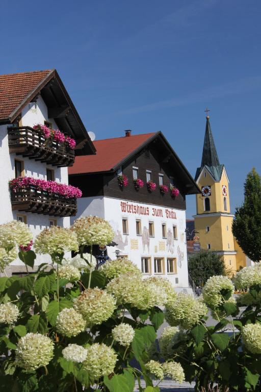 Hôtel Hotel-Restaurant Früchtl Kirchplatz 1, 93499 Zandt