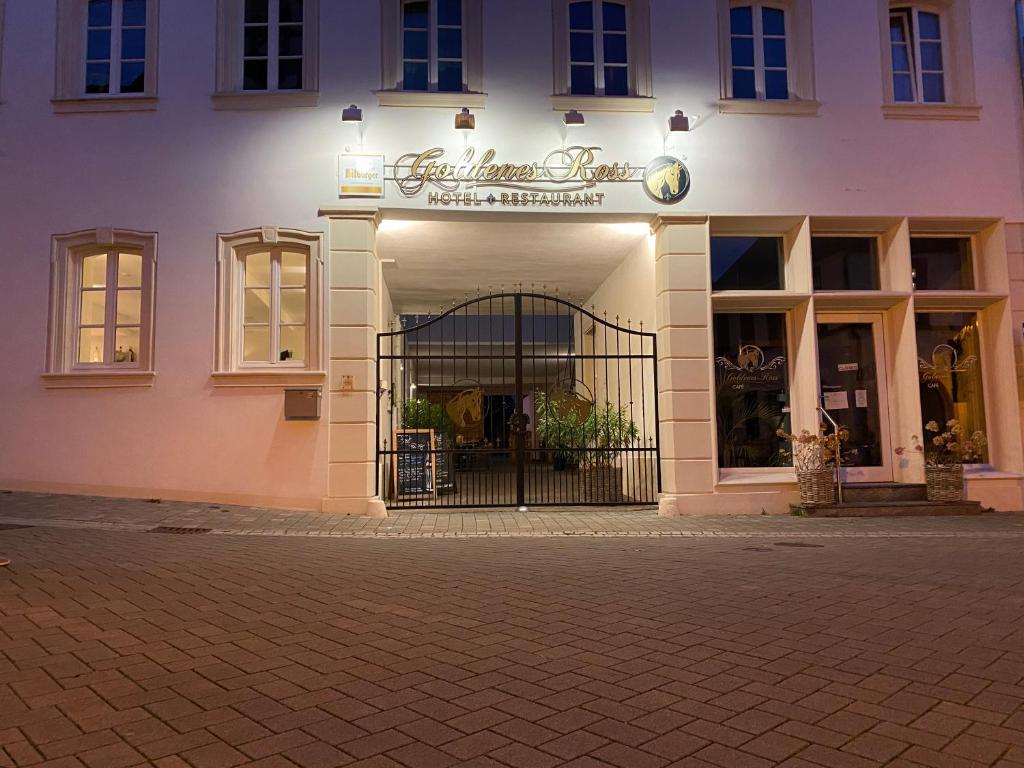Hôtel Hotel Restaurant Goldenes Ross 2 Steigstraße, 67307 Göllheim