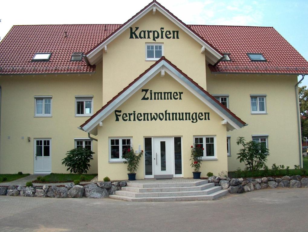Hôtel Hotel & Restaurant Karpfen Hauptstrasse 24, 88636 Illmensee