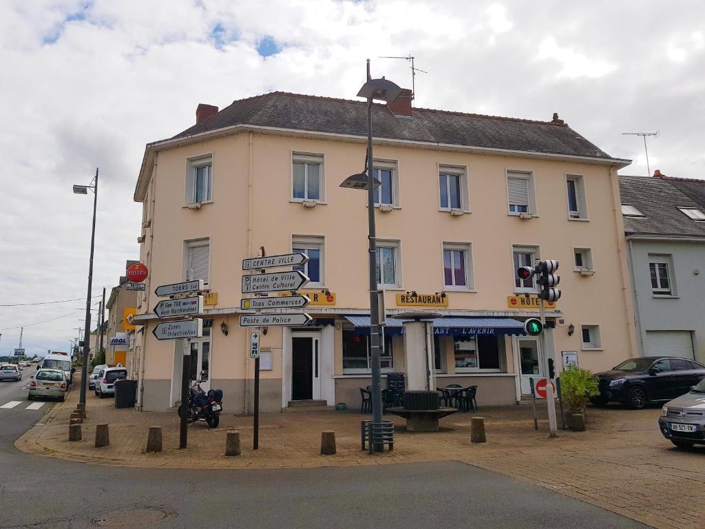 Hôtel Hotel Restaurant l'Avenir 107 Avenue de la République, 37700 Saint-Pierre-des-Corps