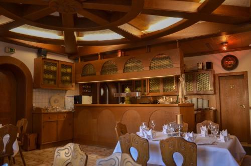 Hôtel Hotel Restaurant Lamm Leonberger Straße 14 Mönsheim