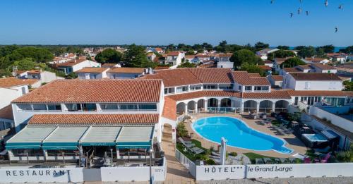 Hôtel Restaurant Le Grand Large - Face à la plage - Ile de Ré Rivedoux-Plage france