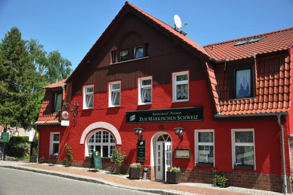 Hôtel Hotel & Restaurant Märkische Schweiz Hauptstr. 73, 15377 Buckow