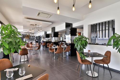 Hotel & Restaurant Perla Riviera Villeneuve-Loubet france