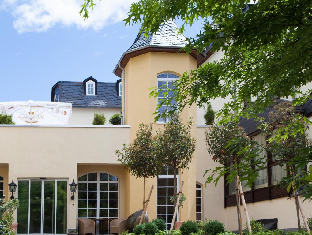 Hôtel Ringhotel Nassau-Oranien Am Elbbachufer 12 65589 Hadamar
