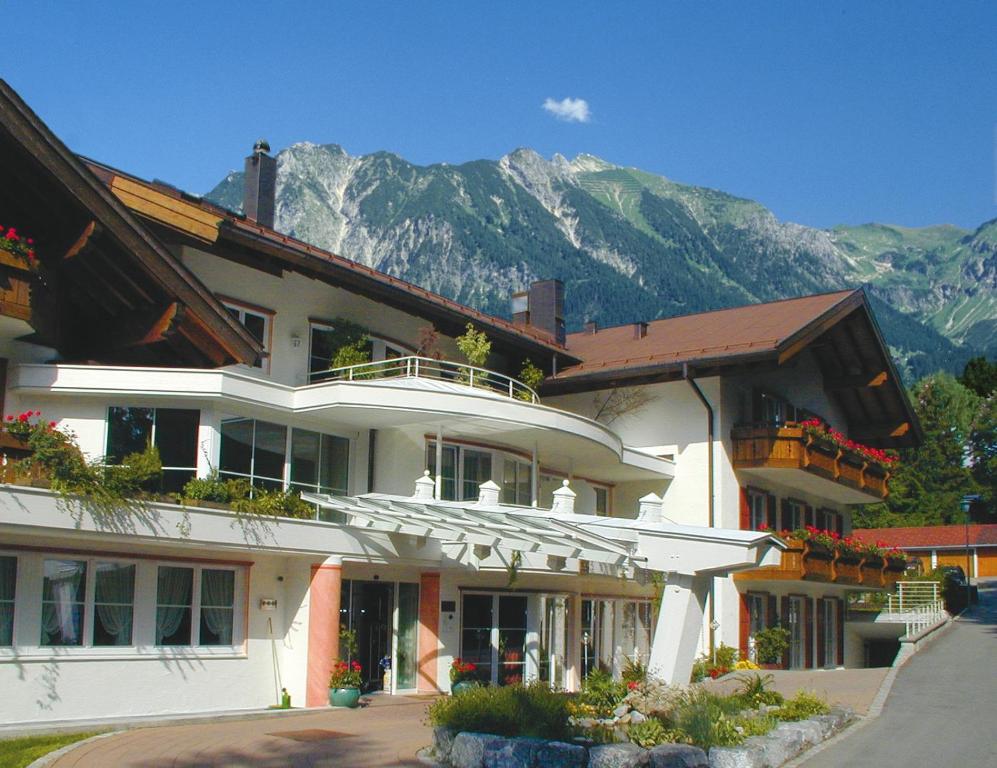 Ringhotel Nebelhornblick Kornau 49, 87561  Oberstdorf