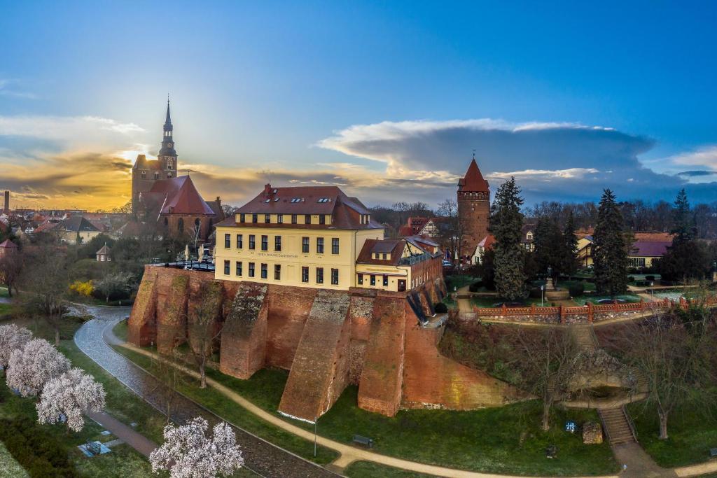 Ringhotel Schloss Tangermünde Amt 1 / Schloßfreiheit, 39590 Tangermünde