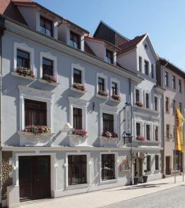 Hôtel Ringhotel Schlossberg Ernst-Thälmann-Str. 62 07806 Neustadt Thuringe