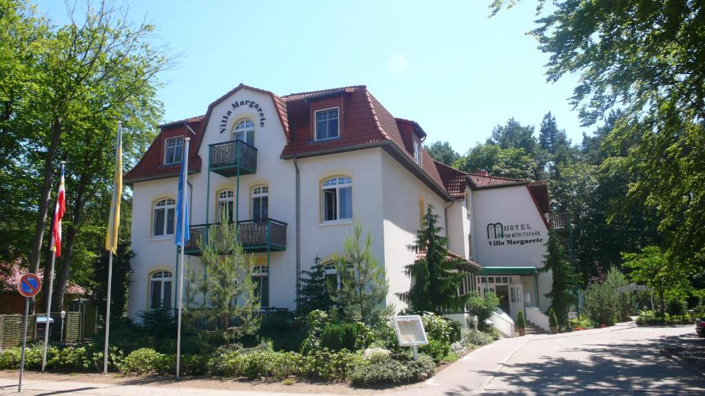 Hôtel Ringhotel Villa Margarete Fontanestr. 11 17192 Waren