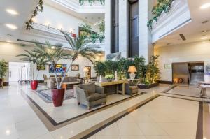Riviera Hotel