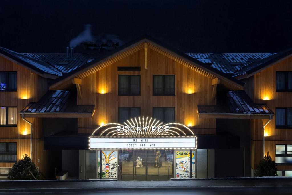 Hôtel RockyPop Chamonix - Les Houches 1476 avenue des Alpages 74310 Les Houches