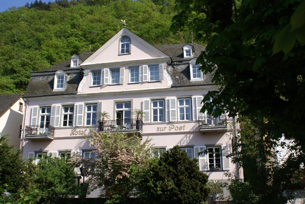 Romantisches Hotel zur Post Rhein-Mosel-str. 21, 56332 Brodenbach