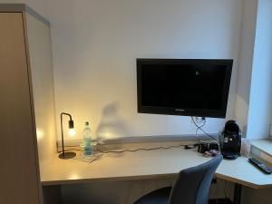 Room-24 - Zellwald