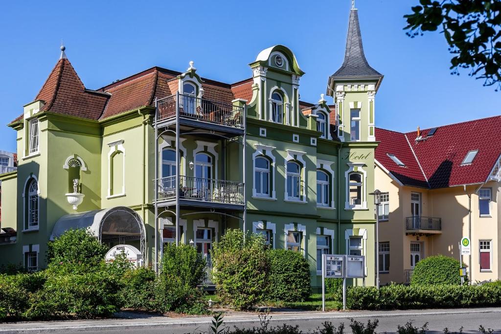 Hôtel Hotel Rosenhof Poststrasse 18, 18225 Kühlungsborn