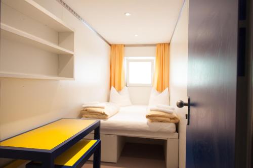 Rotel Inn