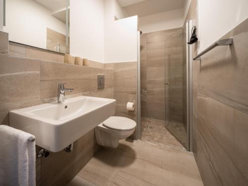 RS-HOTEL - smart luxury hotel & apartments, contactless and inspected