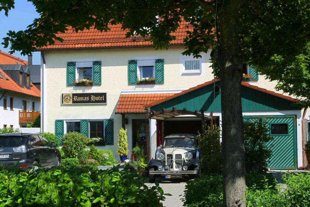 Runa´s Hotel Wilhelmstr. 1, 85399 Hallbergmoos