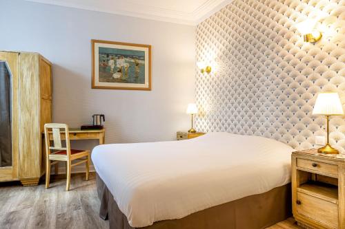 Hôtel Hôtel Saint Maurice 8 Parvis St Maurice Lille