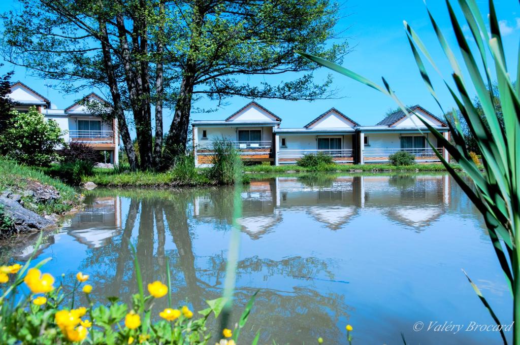 Hôtel San-Val' Eau 4 Bis Rue Du Grand Bois 70200 Froideterre