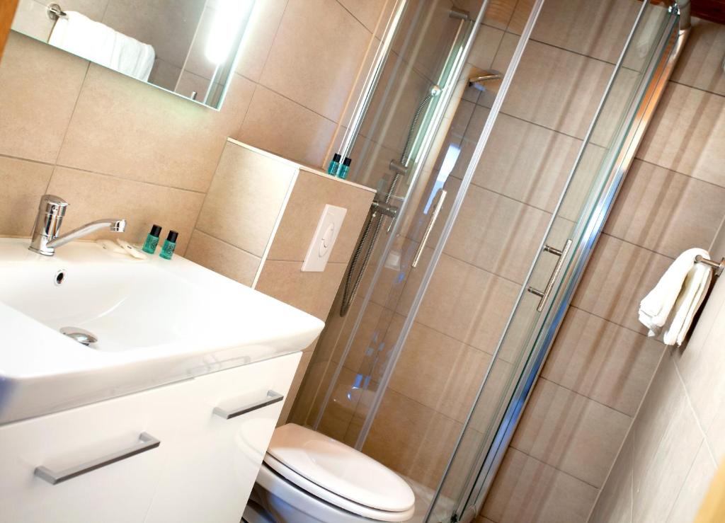 B&B / Chambre d'hôtes Hotel Sankt Wendel 1 Kreuzerweg, 54595 Prüm