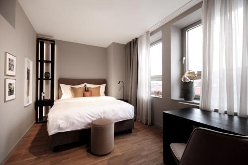SAXX Hotel \