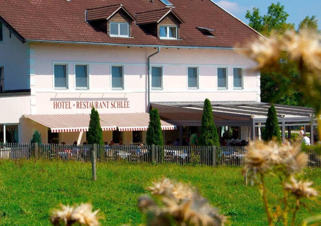 Hôtel Hotel Schlee Bahnhofstr. 5, 82069 Hohenschäftlarn