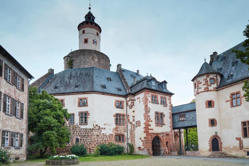 Hôtel Hotel Schloss Büdingen Schloßplatz 1, 63654 Büdingen