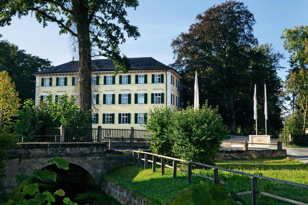 Hôtel Schloss Burgellern Kirchplatz 1 96110 Scheßlitz