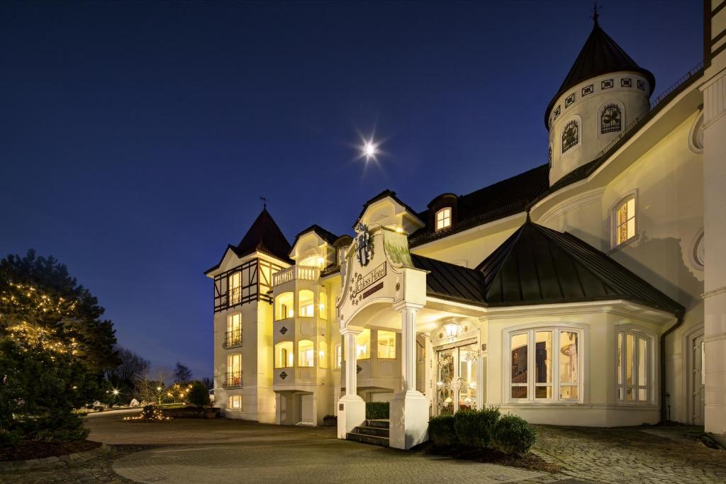 Hôtel Schloss Hotel Holzrichter Hohenlimburger Straße 15 58769 Nachrodt-Wiblingwerde