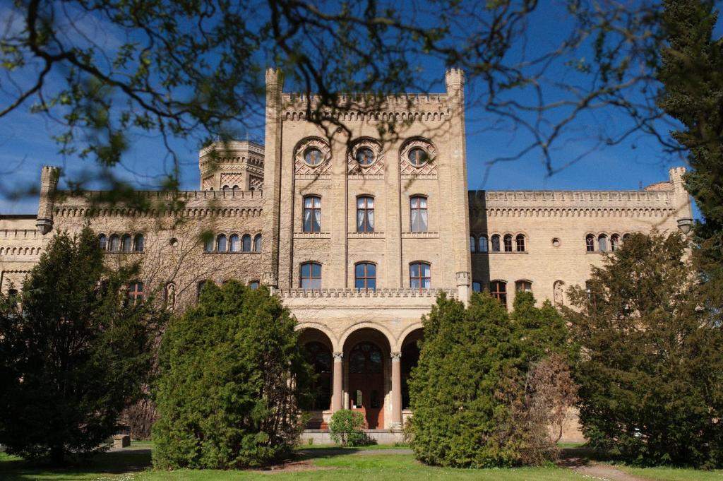 Hôtel Hotel Schloss Neetzow Am Schlosspark 4, 17391 Neetzow