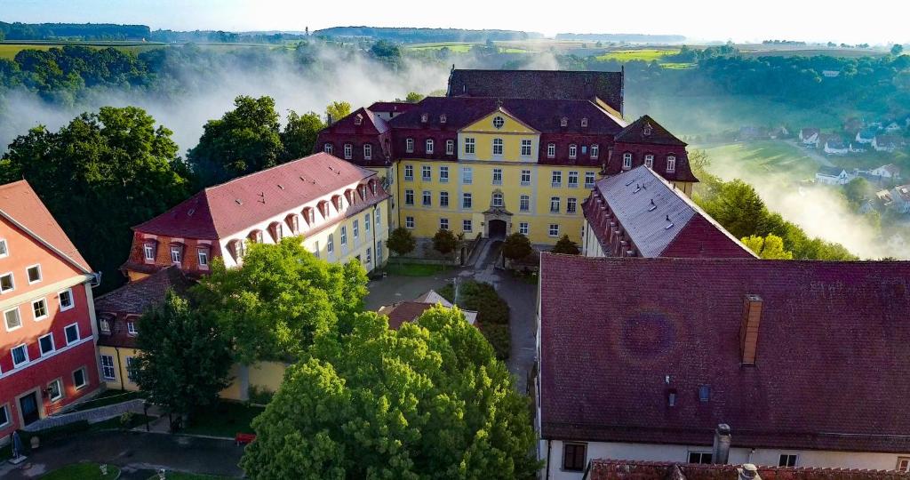 Schlosshotel Kirchberg Schlossstrasse 16/3, 74592 Kirchberg an der Jagst