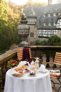 Hôtel Schlosshotel Kronberg - Hotel Frankfurt Hainstraße 25 61476 Kronberg im Taunus Hesse