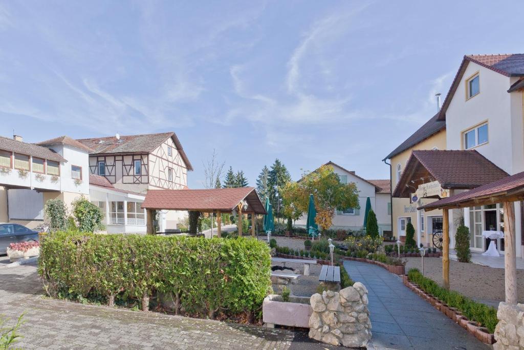 Seebauer Hotel Gut Wildbad Zum Wildbad 2, 86650  Wemding