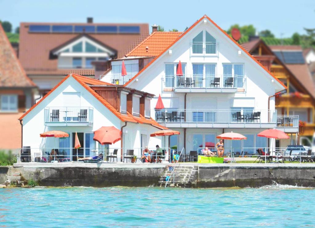 Hôtel Seehotel BelRiva Seestraße 23 88709 Hagnau am Bodensee