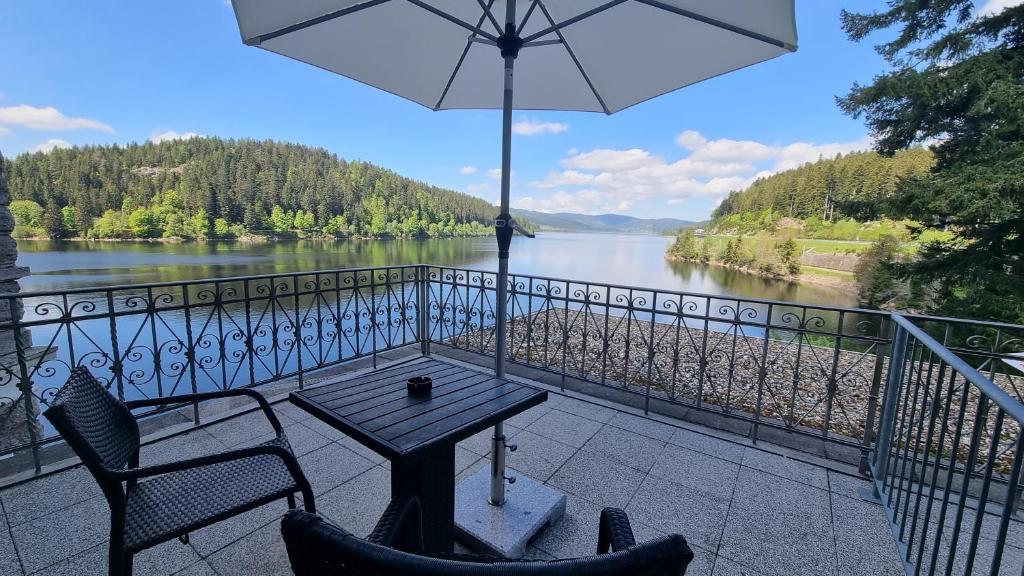 Seehotel Hubertus Seebrugg 16, 79859 Schluchsee