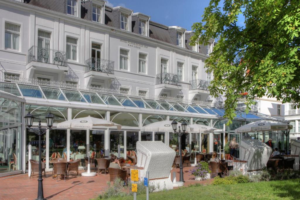 Hôtel SEETELHOTEL Pommerscher Hof Seestr. 41 17424 Heringsdorf