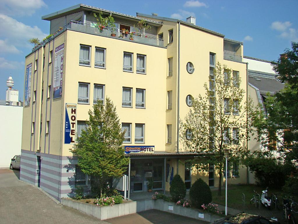 Senator Hotel Oppenheimer Landstraße 81, 60596 Francfort-sur-le-Main