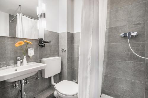 Signature Hotel Astoria