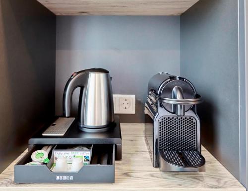 SMARTY Cologne Dom Hotel - Boardinghouse - KONTAKTLOSER SELF CHECK-IN