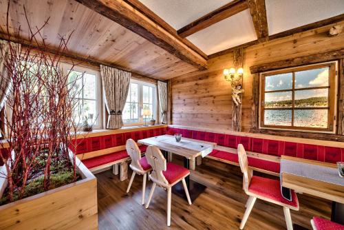 Sonneneck Hotel & Restaurant mit Terrasse - Titisee (Adults Only)