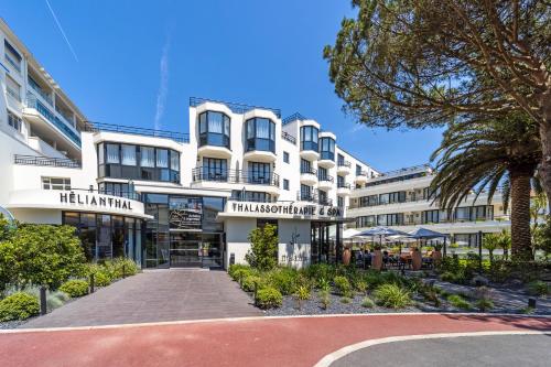 Hôtel Hôtel & Spa Hélianthal by Thalazur Place Maurice Ravel Saint-Jean-de-Luz