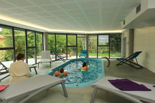 Hotel Spa Restaurant Le Provence Lanarce france