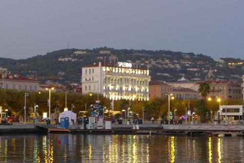 Hotel Splendid Cannes france