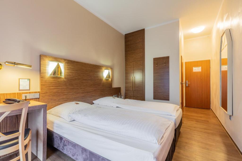 Hôtel Sport- und Tagungshotel De Poort Jahnstrasse 6 47574 Goch