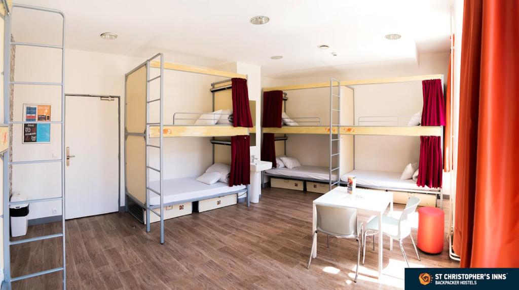 St Christopher's Budget Hotel Paris - Gare du Nord 5 rue de Dunkerque, 75010 Paris