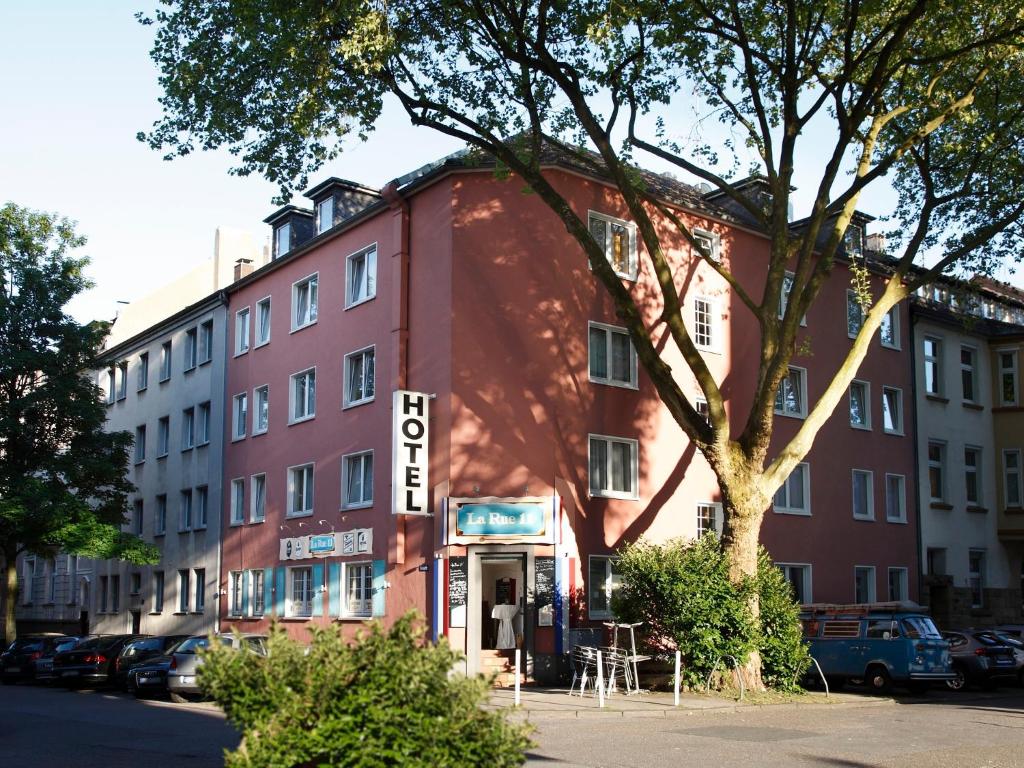 Hôtel Stadt-gut-Hotel Rheinischer Hof Hedwig Str. 11 45130 Essen