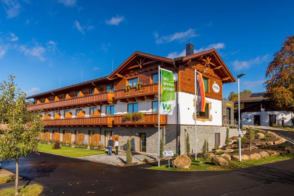 Hôtel Steig-Alm Hotel Superior Wildparkstraße 15 Wildpark Bad Marienberg 56470 Bad Marienberg