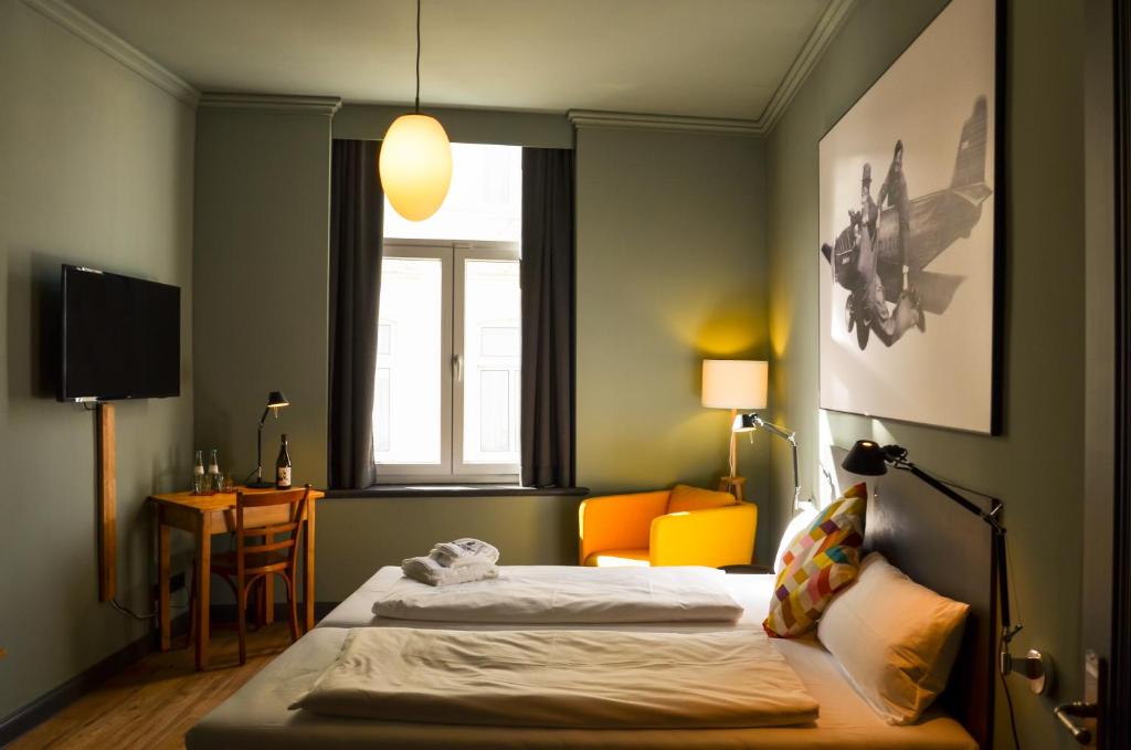 Storyhotel Bergischer Hof Königswinter 33 Drachenfelsstraße, 53639 Königswinter