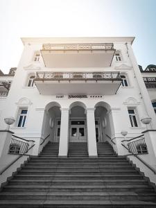 Hôtel Strandhotel Kurhaus Juist Strandpromenade 1 26571 Juist Basse-Saxe